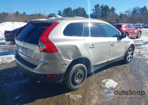 2013 Volvo Xc60 T6 z USA, uszkodzony, nr VIN YV4902DZ6D2410157